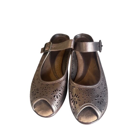 White Mountain bronze peep toe leather sandals size 9M - Picture 2 of 6